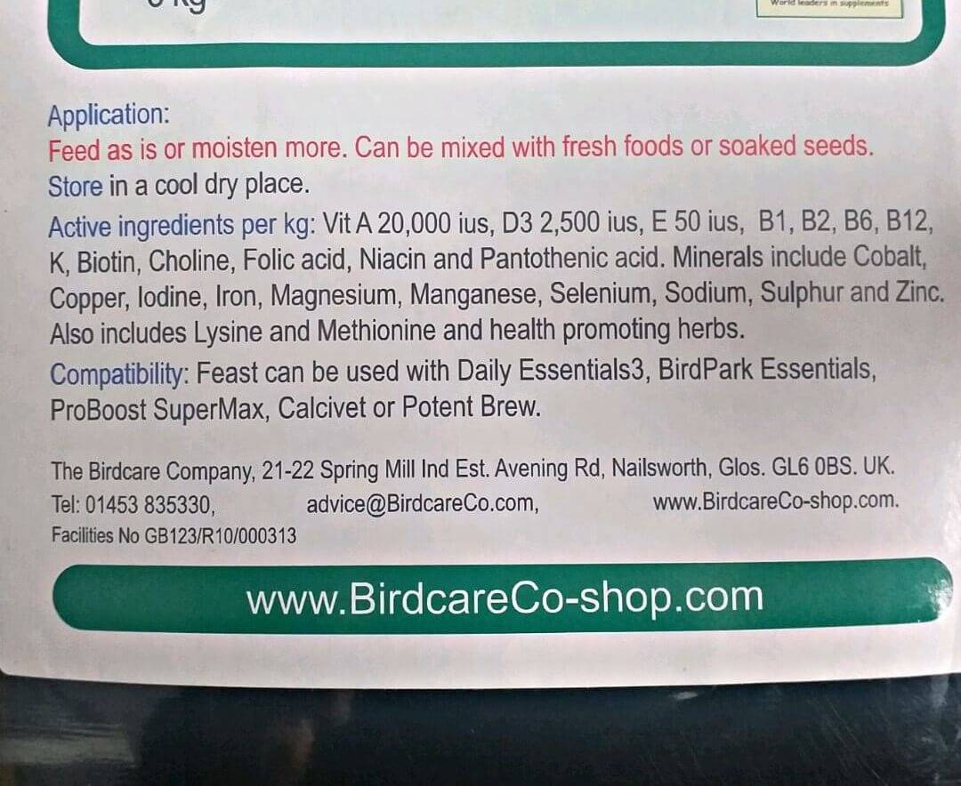 Feast – Златен Етикет-Супер Премиум мека храна с билкови пребиотици – 1 кг The Birdcare Company Храни и лакомства Храни за големи папагали Лакомства - Яйчни храни и Други Лакомства и Други Добавки към Храната Развъждане и Плодовитост Всички продукти